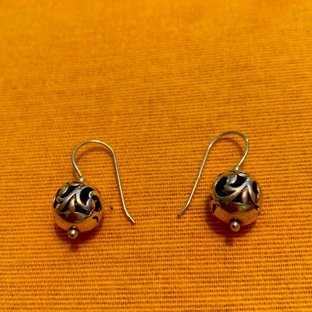 Silpada earrings
